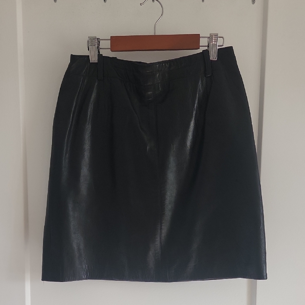 Siena Collection Black Leather Mini Skirt Size 6